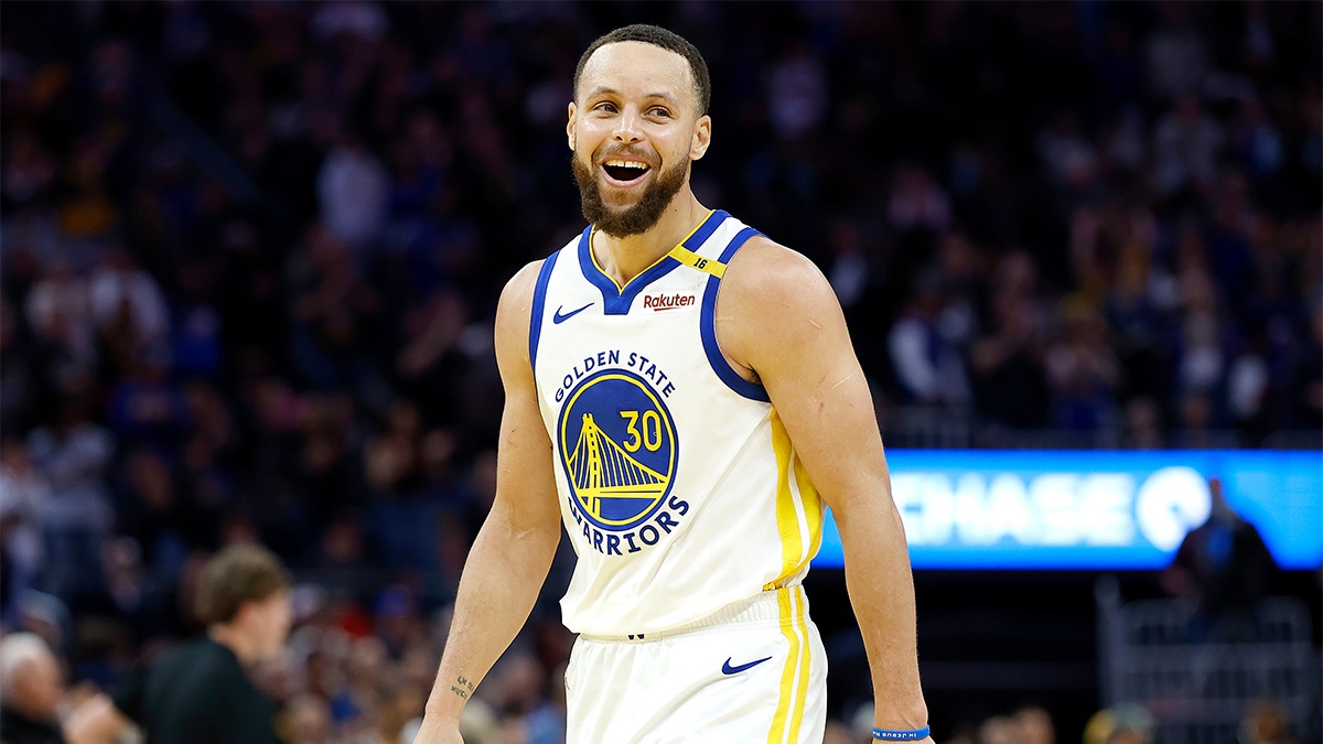 Steph officially active for critical Warriors-Pelicans matchup