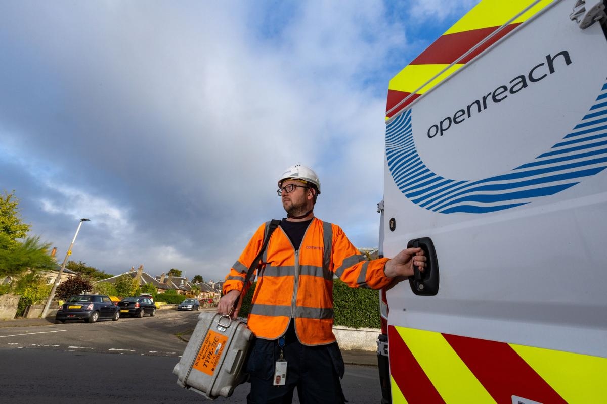 Full fibre broadband rollout begins in Woolston to boost speeds