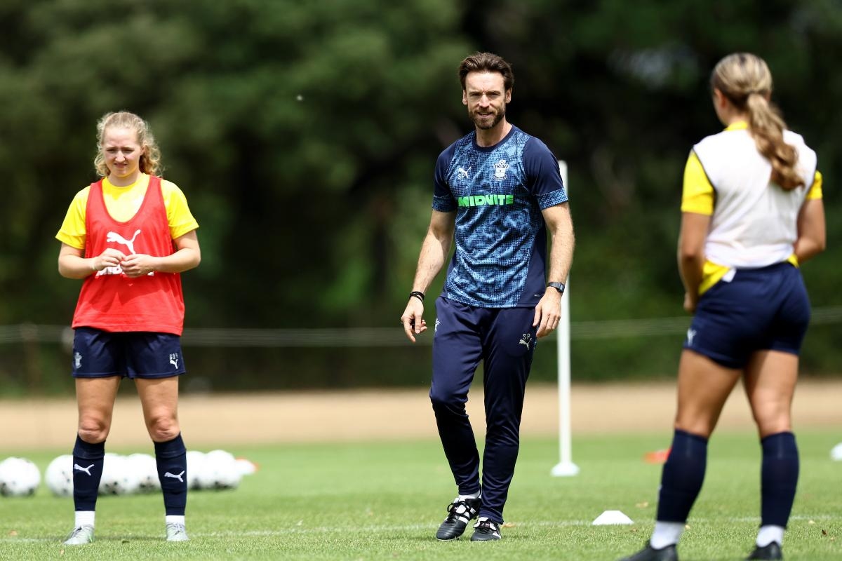 Parker pleased with chance creation in first Saints Women friendly