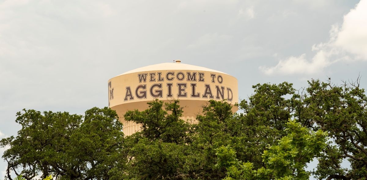 Texas A&M's ICE Reporting Email Ignites Controversy