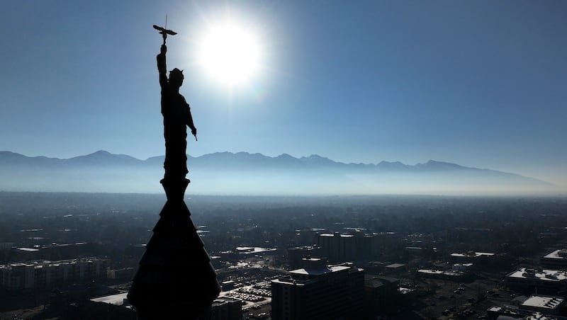 Are non-whites at risk for more air pollution exposure?