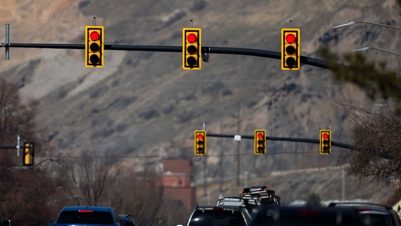 Who's watching who? New bill aims to reduce red light violations with proposed pilot program