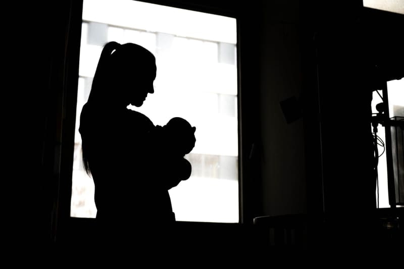 In rural America, hospitals are closing their maternity wards