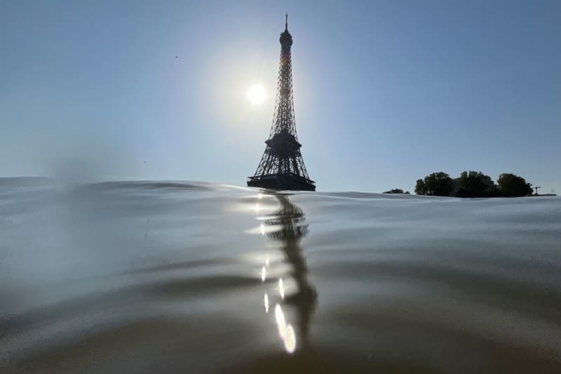 'Wonderful:' Parisians, tourists gleeful as Seine opens to bathing