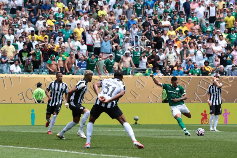 Botafogo coach has to go two days after Club World Cup exit