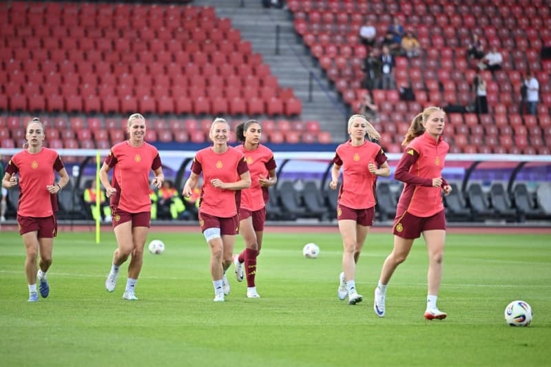Germany hold crisis meeting to regroup for Euros quarter-final