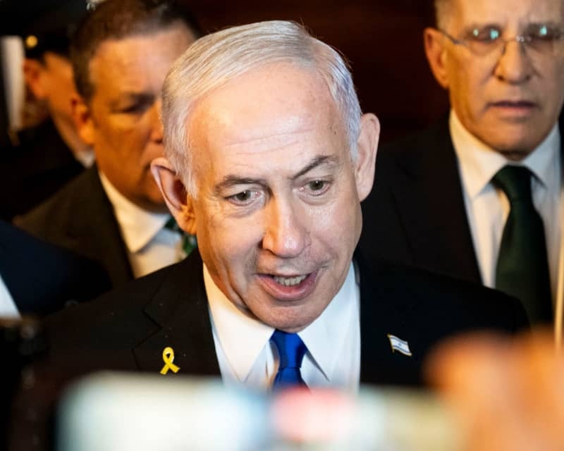 Netanyahu says Syrian troops barred from region south of Damascus