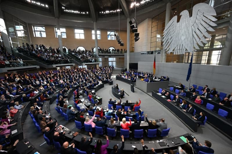 Massive German spending package to get broad support from Greens