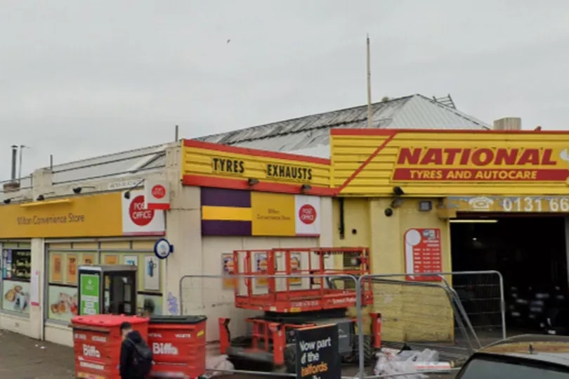 Edinburgh man who robbed post office with imitation gun jailed