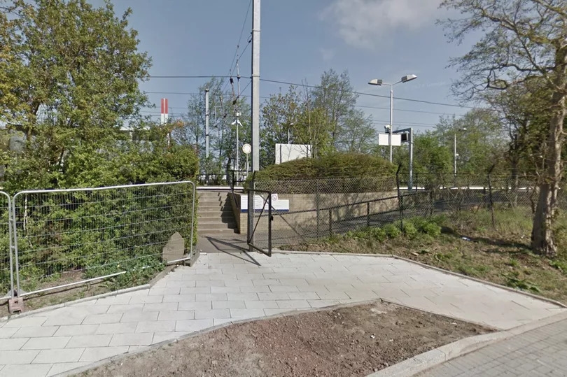 Edinburgh man called 999 and warned 'I have a knife' as he walked down train tracks