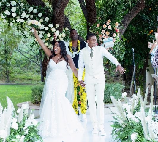 Niecy Nash-Betts calls out Colman Domingo for wearing yellow to officiate her wedding: 'You look like a fool!'