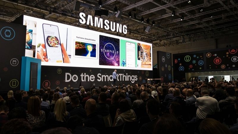 Samsung expects profit to halve as tariffs and export curbs bite