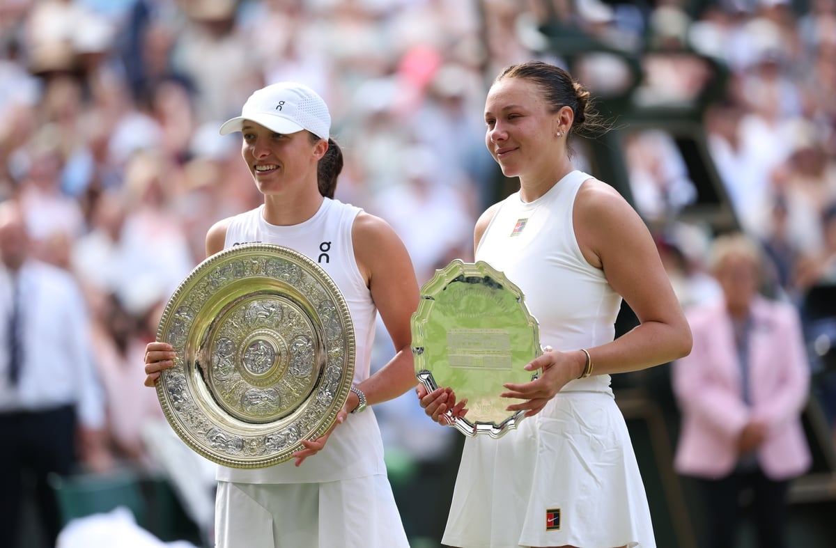 Wimbledon 2025: Iga Swiatek wins maiden Wimbledon title as Amanda Anisimova suffers nightmare day