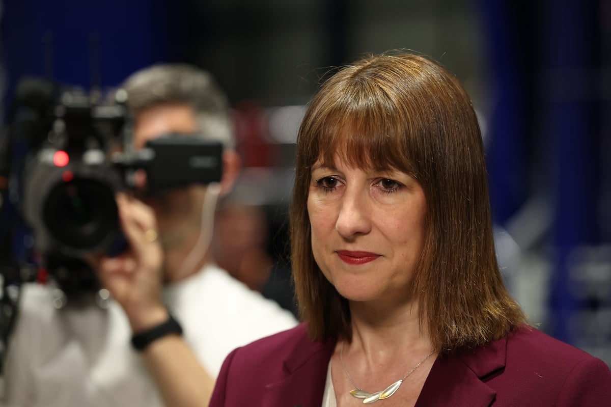 'Ticking tax timebomb' warning as UK economy shrinks 0.1% in May in fresh blow to Rachel Reeves