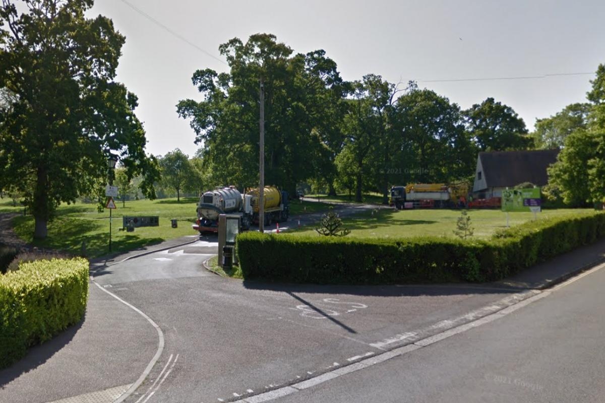 Free picnic with food boxes for more than 100 people in Exmouth