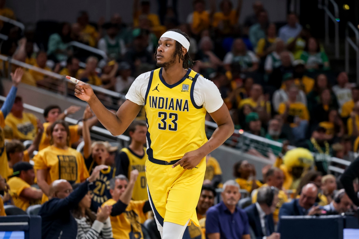 Myles Turner Takes Shot At Pacers Fans After Joining Bucks: 'Now They're Complaining Still'