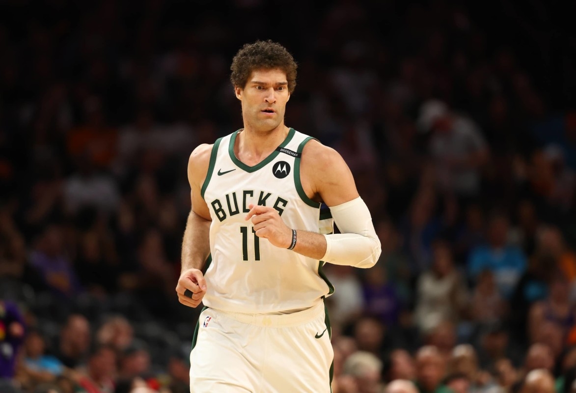 Lakers Are Expected To Show Interest In Three Centers