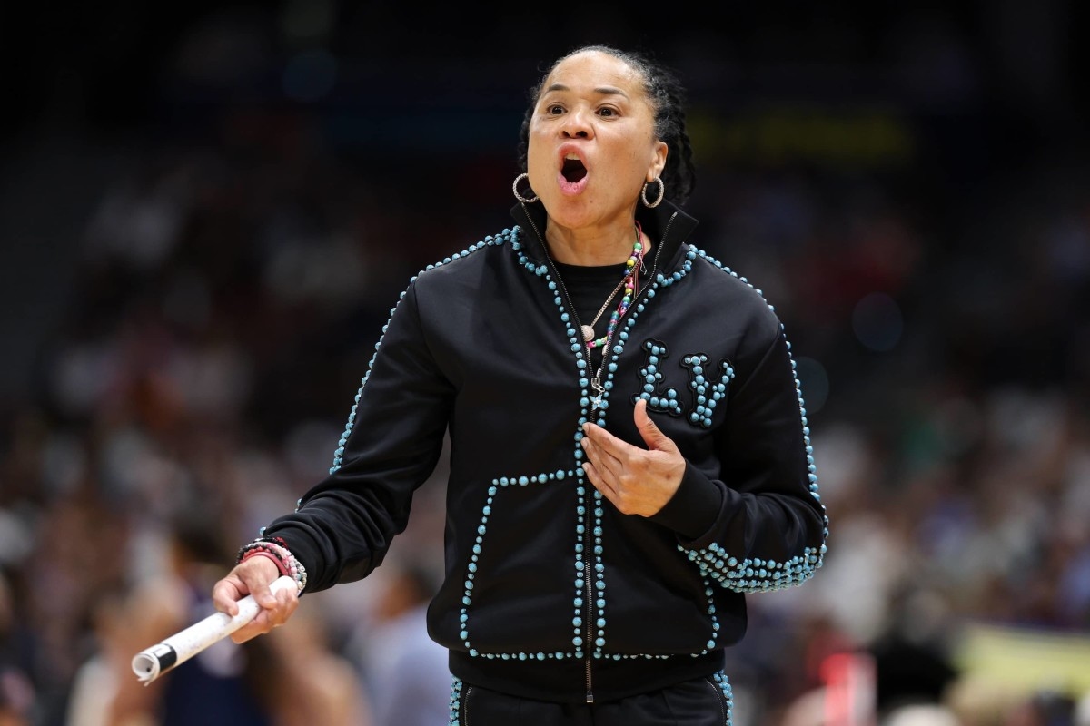 Knicks Have Reportedly Reached Out To Dawn Staley Over Vacant Head Coaching Role