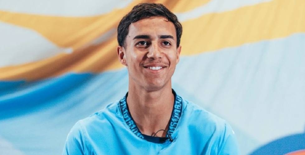 Man City Consider Loan Move for Young Defender Vitor Reis