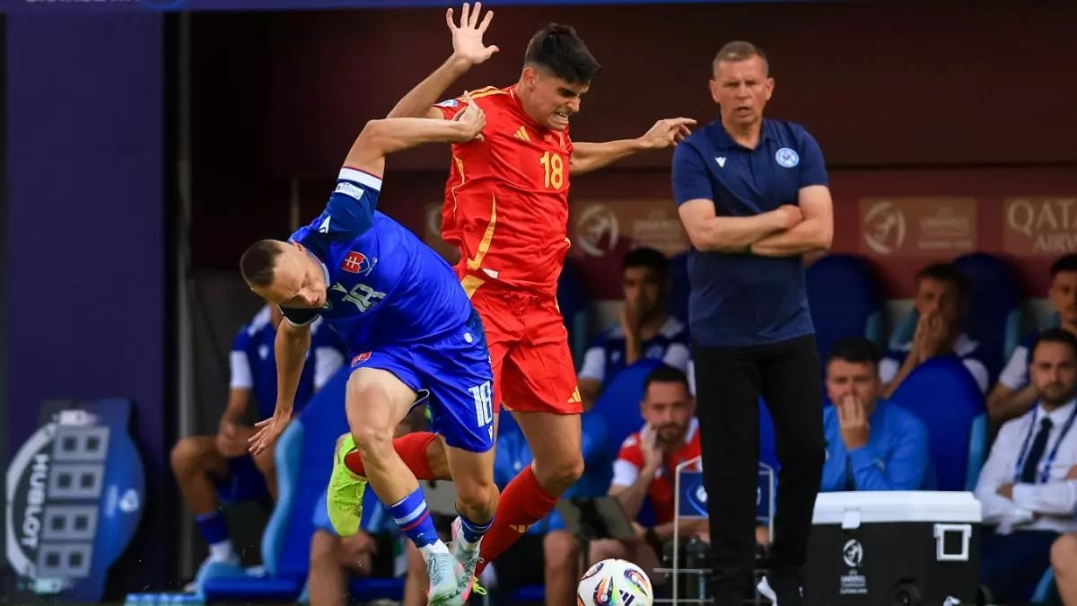 Barcelona defender set for surgery after injury on international duty