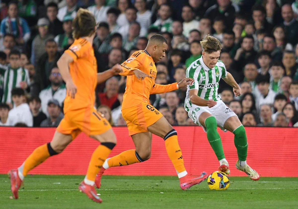 Real Betis confirm sale of rising star targeted by Aston Villa