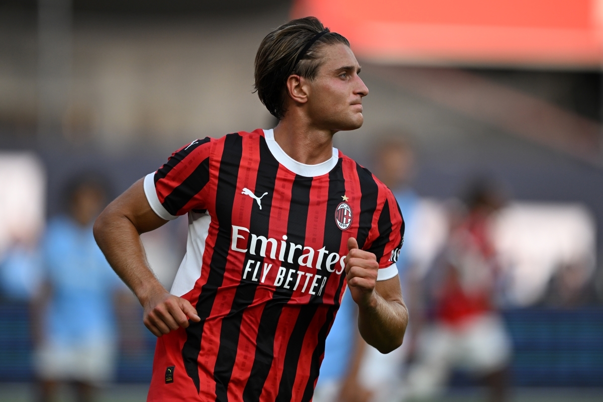 Done Deal: AC Milan hand Colombo to Genoa in 10m agreement