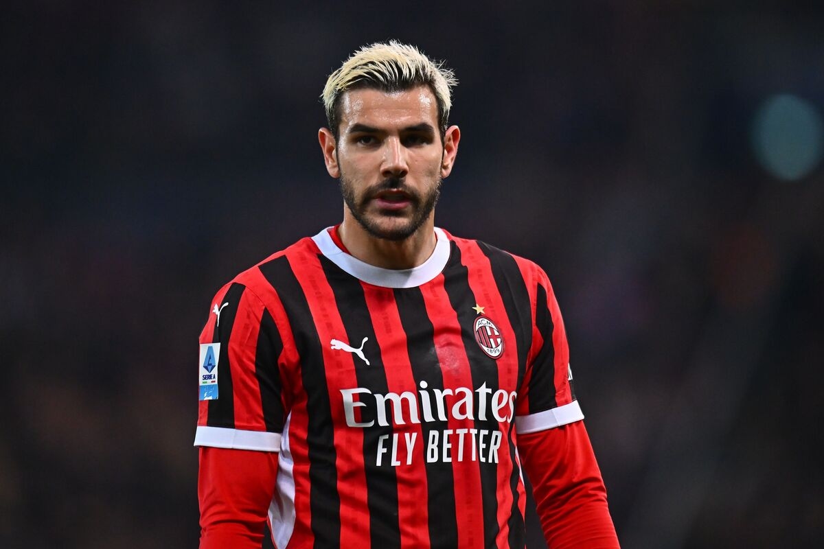 Theo Hernandez will not join Milan pre-season while waiting for Al-Hilal