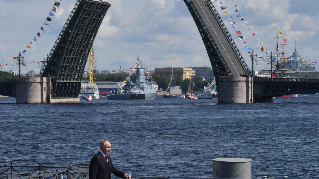 Russian navy parade cancelled due to 'security reasons'