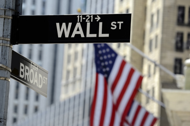 Should You Invest in the US Stock Market Now?