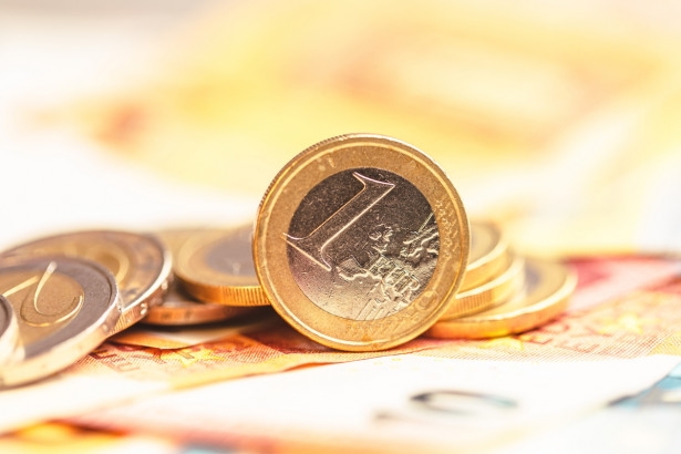 The EUR/USD Paradox: A Strong Euro in a Weak Economy