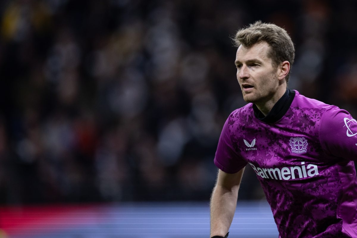 Monaco near agreement to sign Bayer Leverkusen's Lukas Hradecky