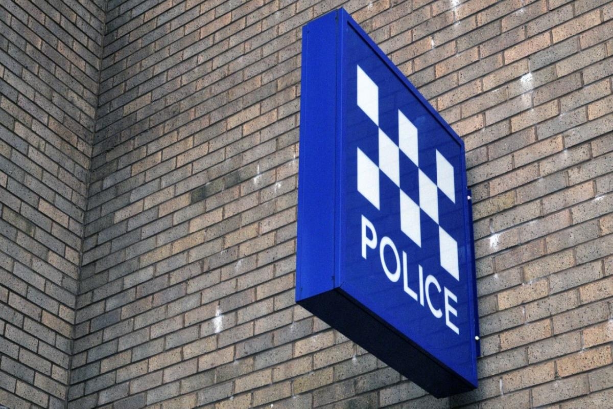 Former Glasgow wrestler who arranged to meet '14-year-old girl' caged