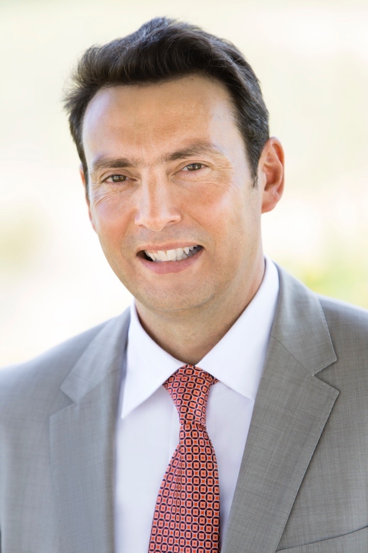 Investing in tomorrow's Healers: The Dr. Guy Navarra Scholarship for Future Doctors Launches to Support Aspiring Medical Professionals