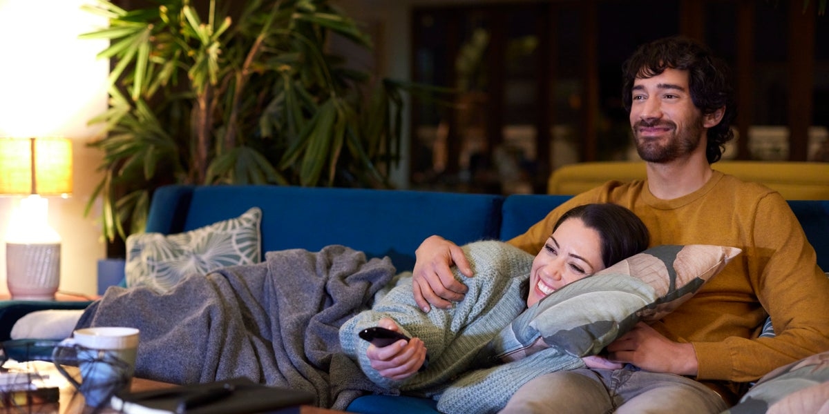 Sleep Doctors Have Surprisingly Good News If You Like To Fall Asleep Watching TV