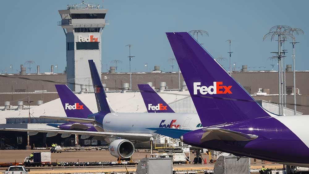 Why FedEx Stock Is Diving After It Broke This Decade-Long Trend