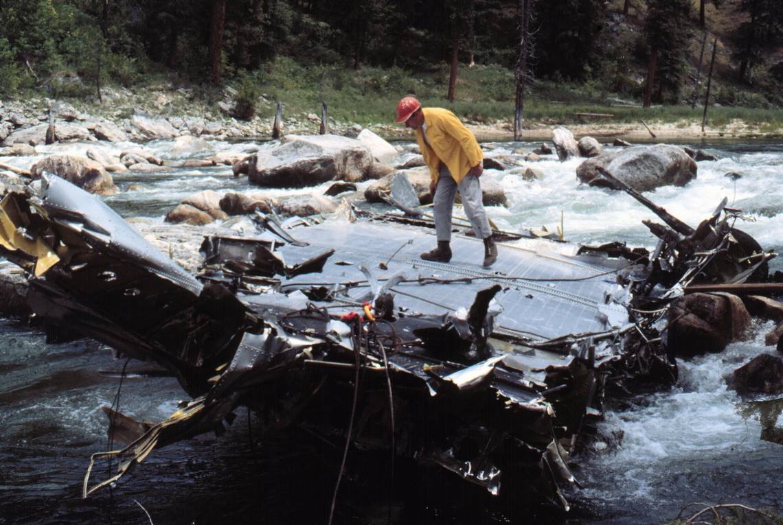 Surviving dogs, a backcountry rescue: Story of deadly plane crash in Idaho retold