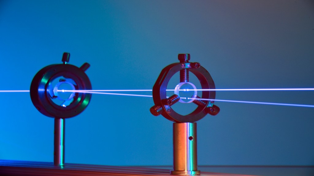 A clever glass trick fixes the decade-old photonic crystal laser problem