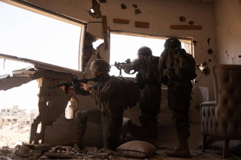 IDF strikes Gaza terror cell after it fired rockets at Israel, strikes 150 targets in Strip