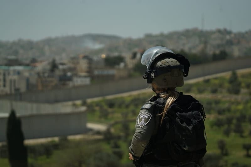 Border Police officer among four indicted for ammunition theft and trade