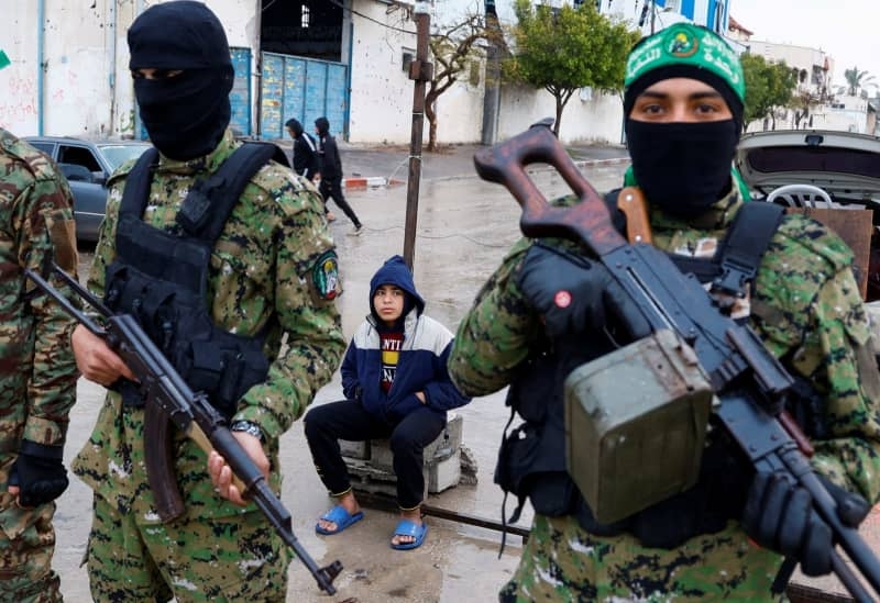 Hamas discusses ceasefire with Palestinian factions, security cabinet following developments