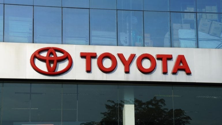 Toyota delays US electric vehicle production