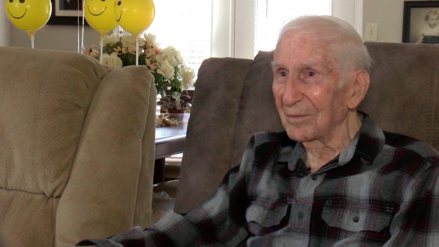 Arkansas World War II veteran turns 102-years-old on Valentine's Day