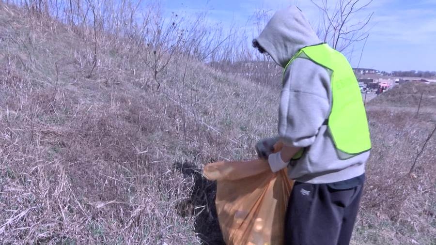 Sioux City police issue reminder that littering is illegal
