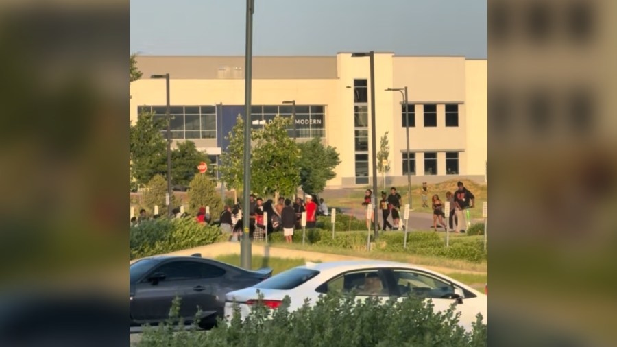 Denver police respond to hundreds of teens who gathered at Northfield Mall Saturday