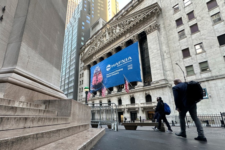 Former head trader of Denver-based investing company pleads guilty to insider trading