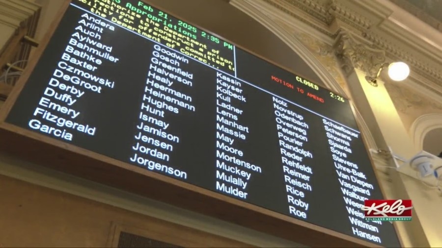 Lawmakers debate gutted HB 1025 as bill limps to Monday