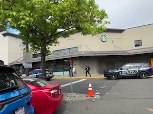 Seattle detectives investigate brutal attack at local grocery store