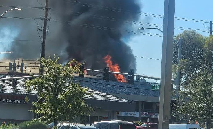 VIDEO: Fire destroys Las Vegas shopping complex, 8 businesses damaged, including post office