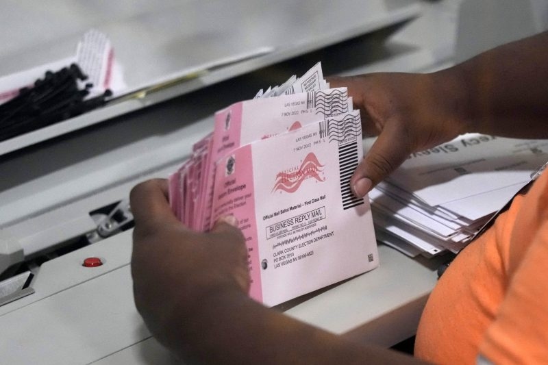 Man avoids jail for voting twice in 2020 election in Arizona, Nevada