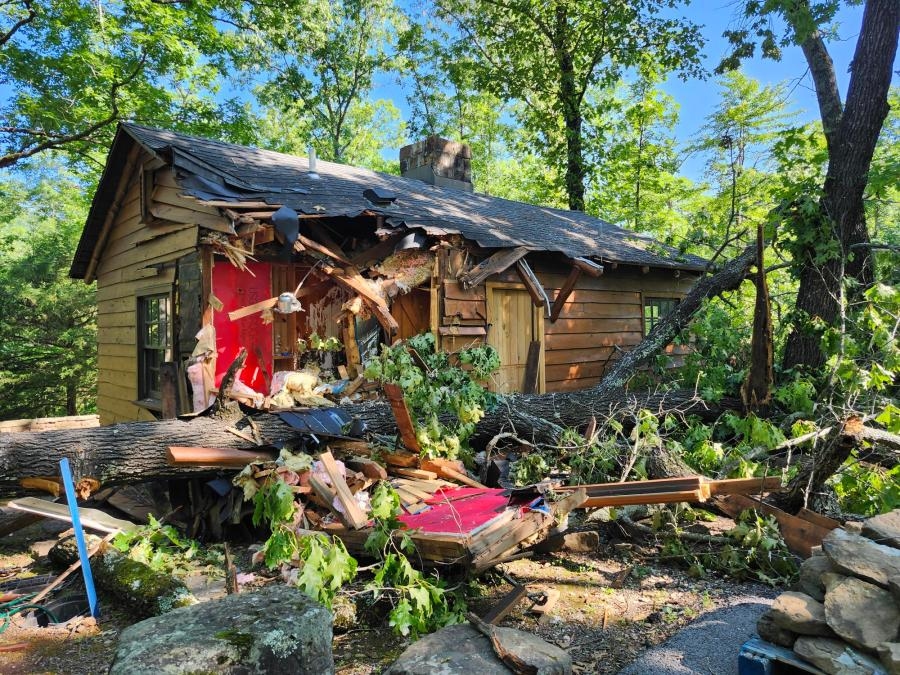 Cleanup underway after straight-line winds cause damage to trees, cabin at Devil's Den State Park